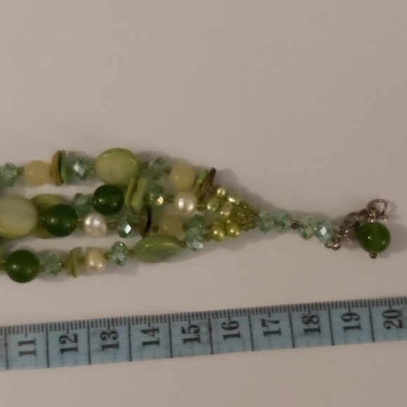 Lemon Quartz, Pearls & Mother of Pearls Bracelet - Picture 6 of 6